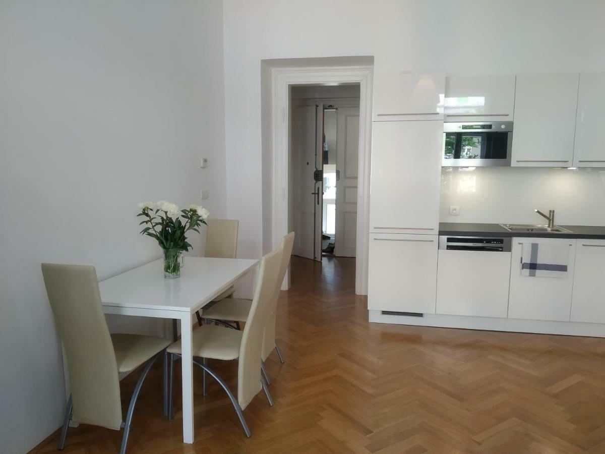 Prague Saints Apartments Esterno foto